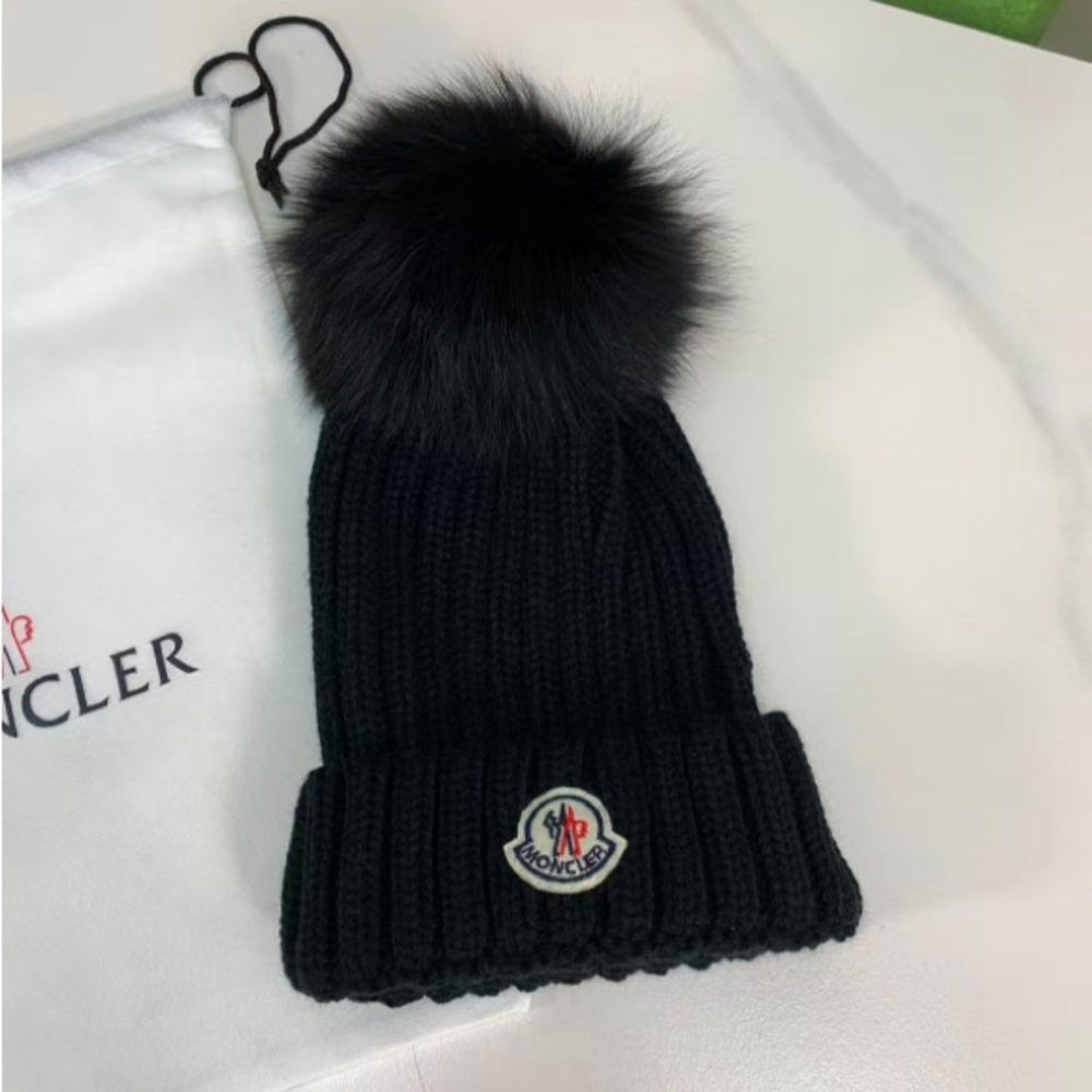 Moncler Black Pom-Pom Beanie